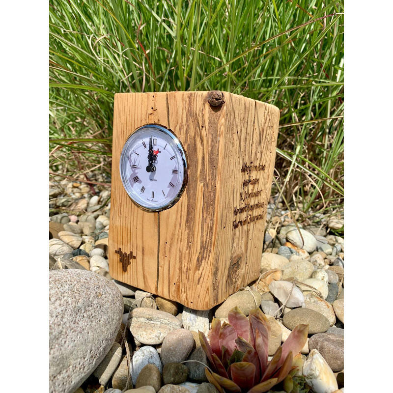 Horloge de forêt vieillie